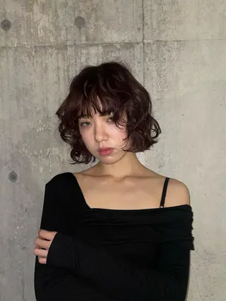 ショート カラー パーマ rin🩰ハイトーン /レディースパーマのヘアスタイル