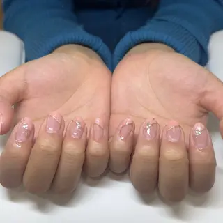 ネイル プラスネイル北千住東口店所属・しもむら ひなこのネイルデザイン