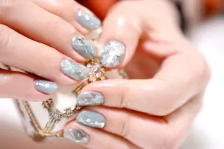 ネイル ママリンド　志村坂上店所属・しみ えんのネイルデザイン