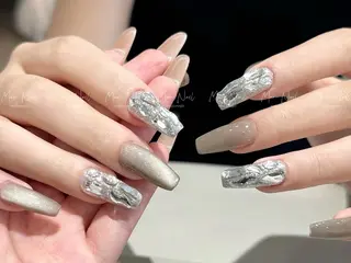 ネイル Mona【パラジェル ・長さ出し専門店】のネイルデザイン