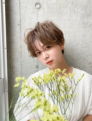 ショート hoNua. 栄/透明感カラーのヘアスタイル