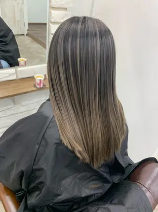 ロング カラー AKKA所属・セイヤ セイヤのヘアスタイル