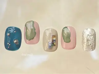 ネイル Yurina. tのネイルデザイン