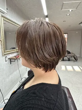 ショート カラー Lien 深井店のヘアスタイル