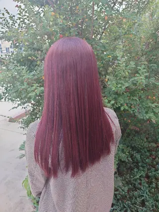 カラー 藤田 和花のヘアスタイル