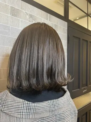 ミディアム 柳井 瑠菜のヘアスタイル