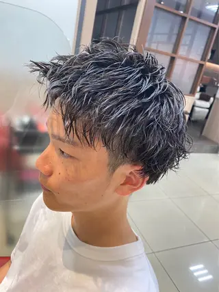 ショート パーマ メンズ 田村 柊真のヘアスタイル