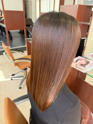 ロング 陰山 友咲のヘアスタイル