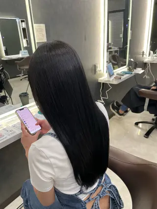 ロング DESIGN SALON  LIA・デザインサロンリア所属・お悩み/縮毛矯正/ 解決/けんすけ🫧のヘアスタイル