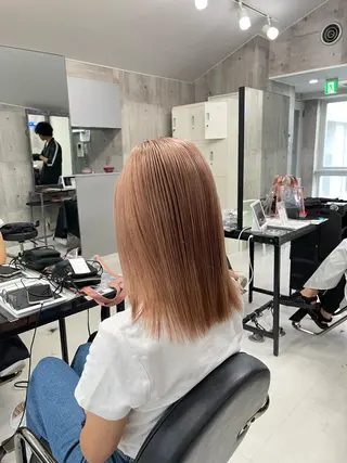 セミロング カラー レイヤーの魔術師 𓍼takumi𓍼のヘアスタイル