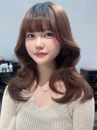 ロング レイヤーカット ✨️進藤ひかりのヘアスタイル