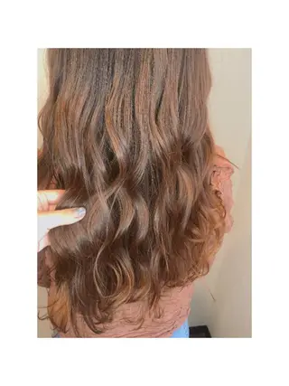 セミロング カラー やました りなのヘアスタイル