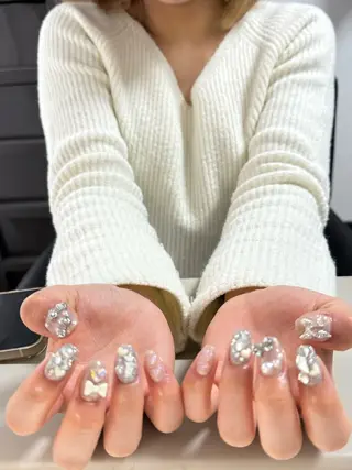 ネイル 小林 詩織のネイルデザイン