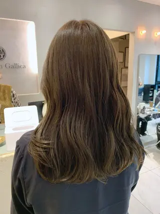 セミロング カラー TENELE所属・チバ タクミのヘアスタイル