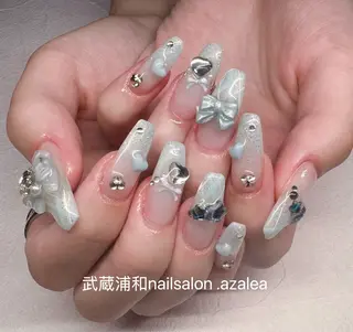 ネイル R inのネイルデザイン