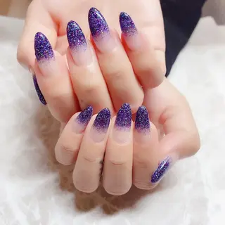 ネイル マジックミラー所属・マジック ミラーのネイルデザイン