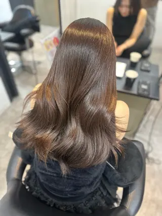 ロング カラー 伊藤 美奈穂のヘアスタイル