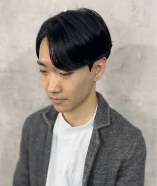 カラー パーマ メンズ 森下 佑大のヘアスタイル