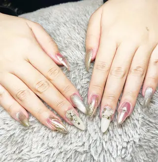 ネイル amour所属・amour ERIKAのマツエク・マツパデザイン