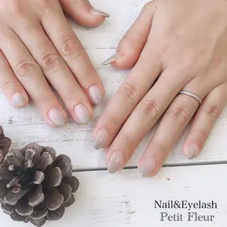 ネイル Petit Fleur所属・青柳 亜梨奈のマツエク・マツパデザイン
