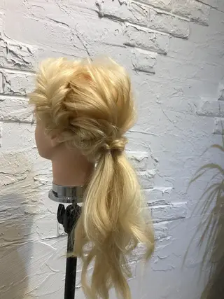 ヘアアレンジ uros.所属・中目黒✂︎店長✂︎ TOMOHIROのヘアスタイル