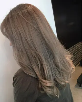 ロング NOAH【自由が丘】 副店長のヘアスタイル