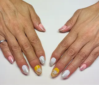 ネイル Mule Beauty Salon所属・ミュール ビューティーサロンのネイルデザイン