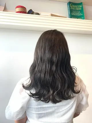 セミロング 大宮/山口 竣也のヘアスタイル