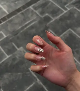 ネイル haku 🤍のネイルデザイン