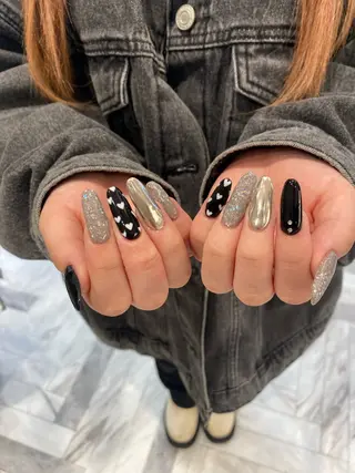 ネイル カンナ【Y2Kネイル /コーンロウ】のネイルデザイン