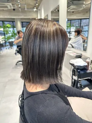 ミディアム カラー ボブ/似合わせ レイヤーcocomoのヘアスタイル