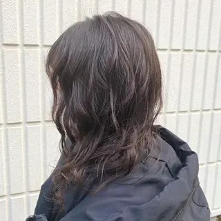 ミディアム パーマ BRITS 渡辺 菜々子のヘアスタイル