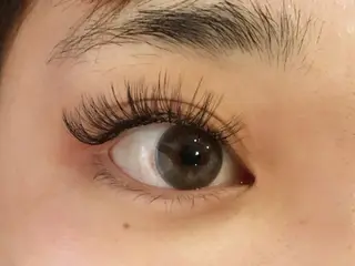 マツエク・マツパ Liliane所属・吉田 彩花のマツエク・マツパデザイン