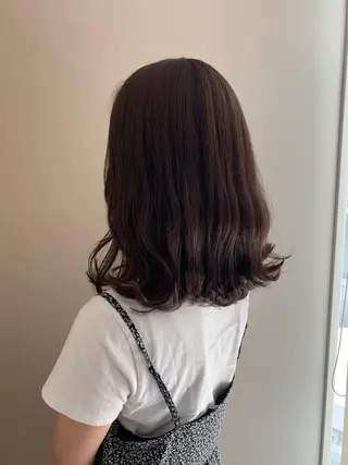 ミディアム カラー 顔まわりカット✄ ベージュカラー🧸のヘアスタイル
