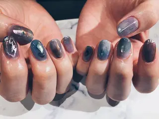 ショート カラー パーマ ネイル マツエク・マツパ illum hicariのネイルデザイン