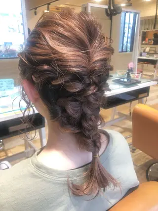 ヘアアレンジ 岡本 葵のヘアスタイル