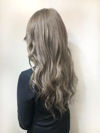 ロング カラー 女性リピ90%🍨 🩷佐藤みずきのヘアスタイル