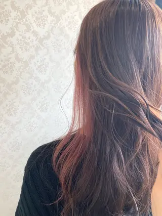 カラー ヒヨシ ルナのヘアスタイル