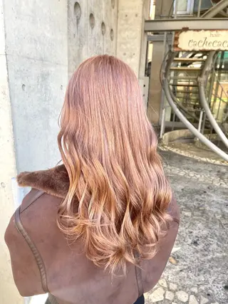 ロング カラー cachecache所属・及川 光のヘアスタイル