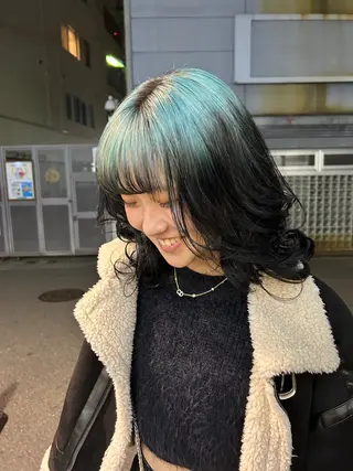 カラー ハイトーン特化/和音 【デザインカラー】のヘアスタイル