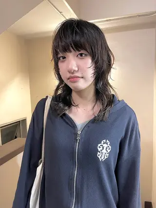 セミロング パーマ 安部佑哉/ハイトーン /レイヤー/グランジのヘアスタイル