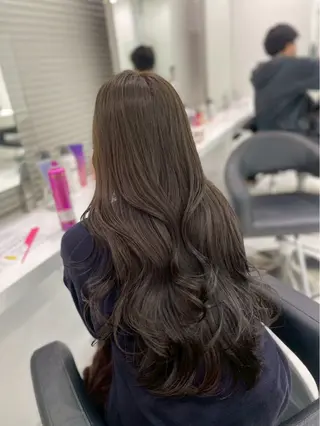 ロング カラー 盛れる上質ワンホン ヘア🤍YUME🤍のヘアスタイル