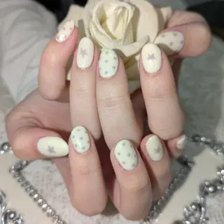 ネイル エステとネイル ローズコンフォートのネイルデザイン