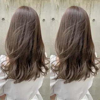 ミディアム レイヤーカット /透明感カラー西田のヘアスタイル