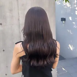 セミロング カラー カジュアルを女っぽく 𝗮𝘆𝗮𝗰𝗼のヘアスタイル