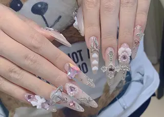 ネイル Pure&Rich Nailのネイルデザイン