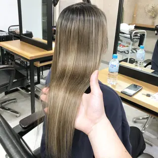 ロング カラー 矢島颯哉/ハイトーン ブリーチカラー💎のヘアスタイル