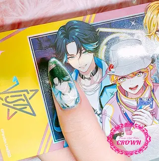ネイル CROWN プライベートサロンのネイルデザイン