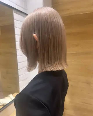 カラー フジサキ ケンのヘアスタイル