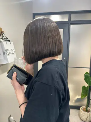 ショート カラー DOULAQ所属・AKO .のヘアスタイル